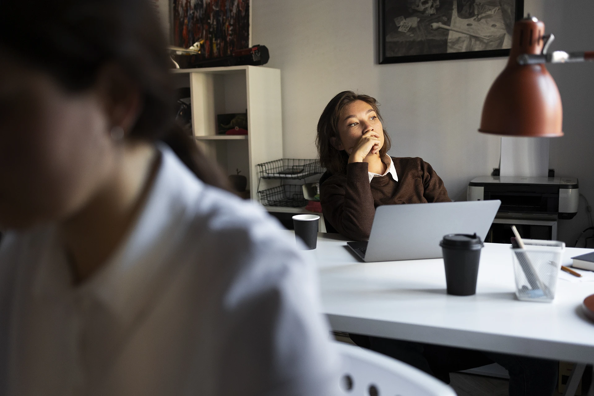 Side view woman working laptop copy